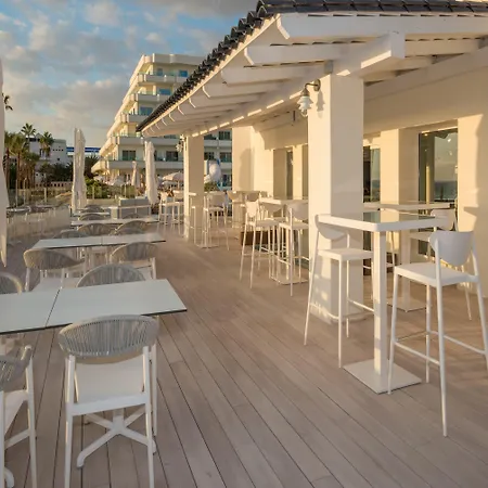 ホテル Hovima La Pinta Beachfront Family アデヘ