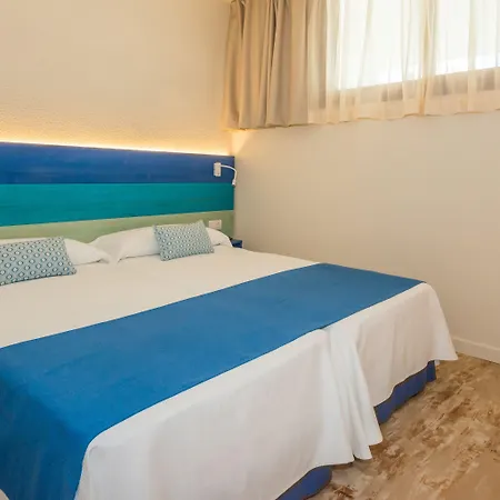 Hovima La Pinta Beachfront Family