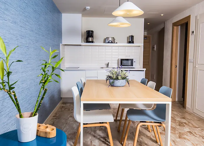 Hovima La Pinta Beachfront Family מלון