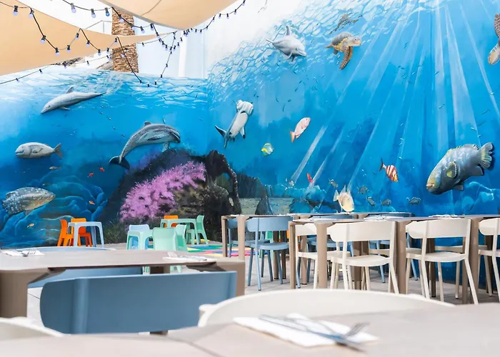 מלון Hovima La Pinta Beachfront Family אדחה