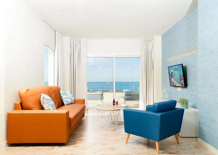 Hovima La Pinta Beachfront Family