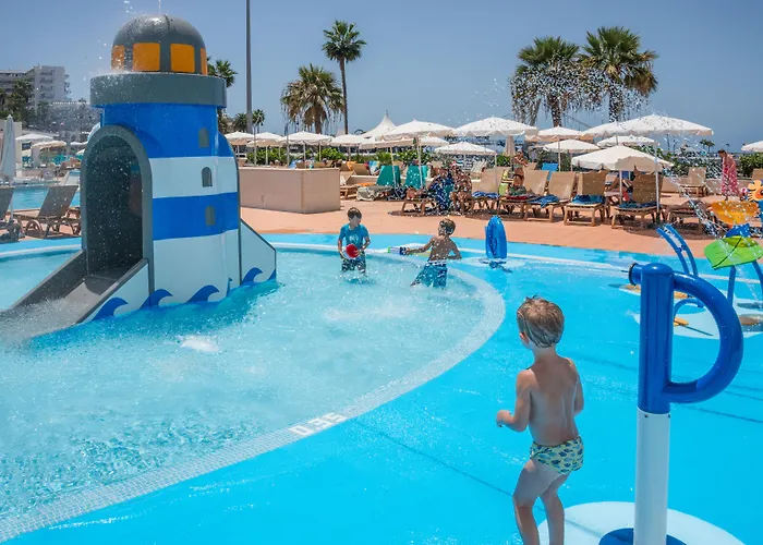 Hovima La Pinta Beachfront Family מלון אדחה