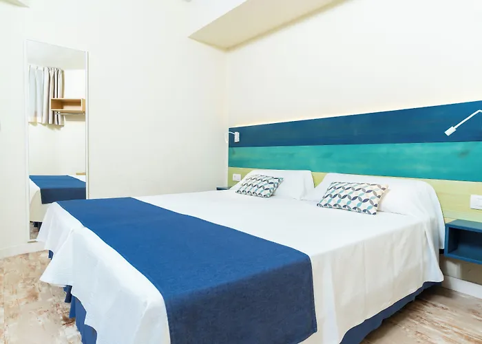 Hovima La Pinta Beachfront Family 4* 아데제