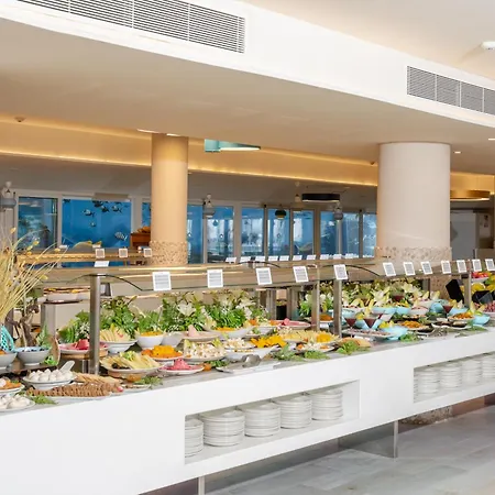 Szálloda Hovima La Pinta Beachfront Family 4*