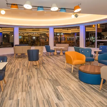 Szálloda Hovima La Pinta Beachfront Family 4*