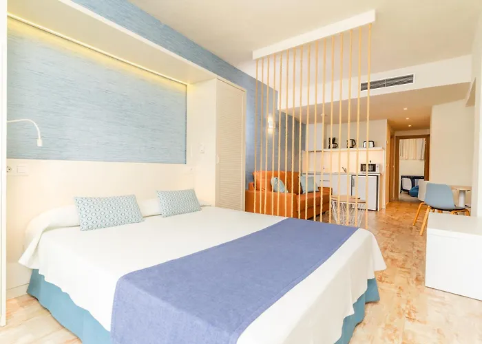 Hovima La Pinta Beachfront Family 4* Costa Adeje (Tenerife)