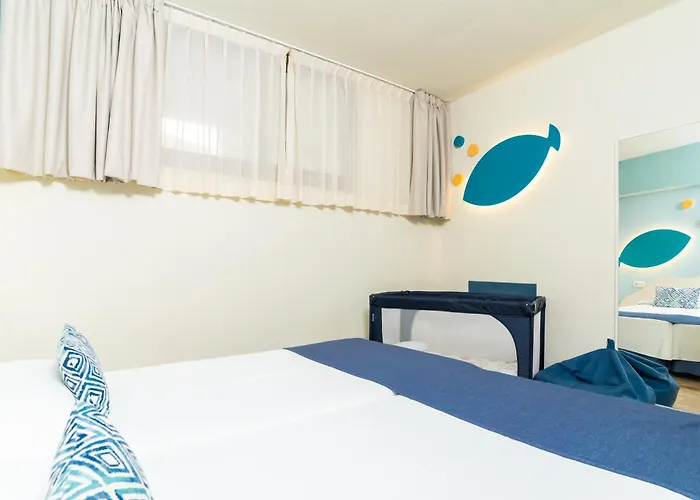 Hotel Hovima La Pinta Beachfront Family