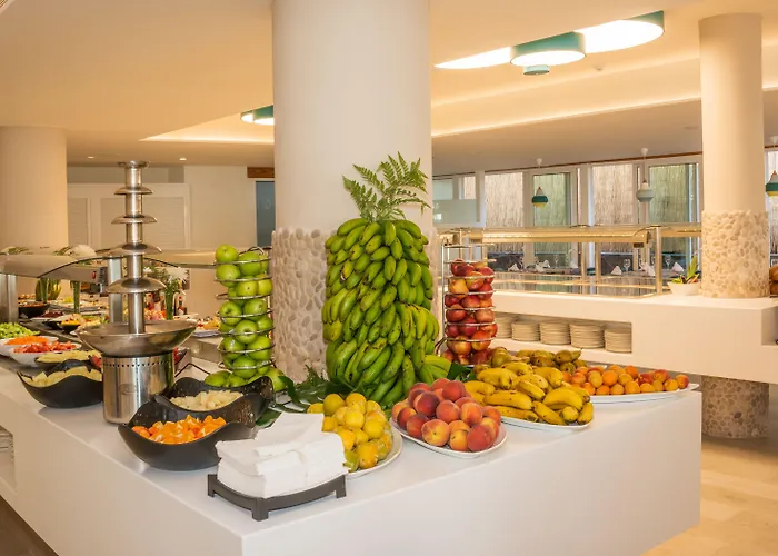 Hovima La Pinta Beachfront Family 4*