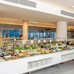 فندق Hovima La Pinta Beachfront Family 4*