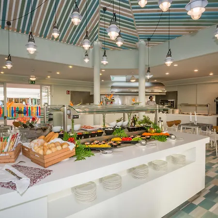 호텔 Hovima La Pinta Beachfront Family 아데제