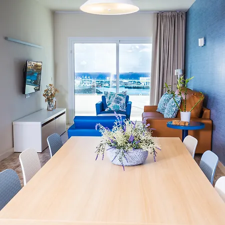 Hovima La Pinta Beachfront Family 4* أذيخي