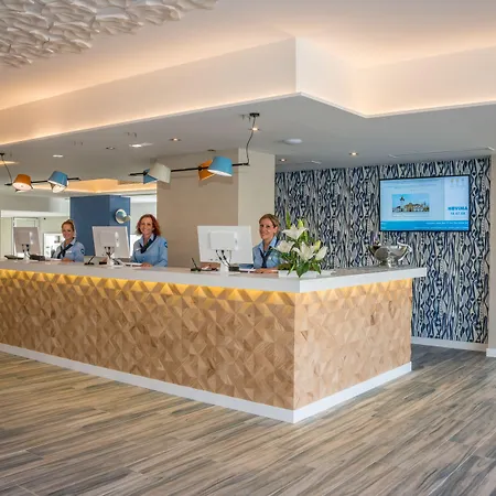 Отель Hovima La Pinta Beachfront Family Адехе