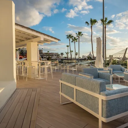 Hovima La Pinta Beachfront Family 4* أذيخي