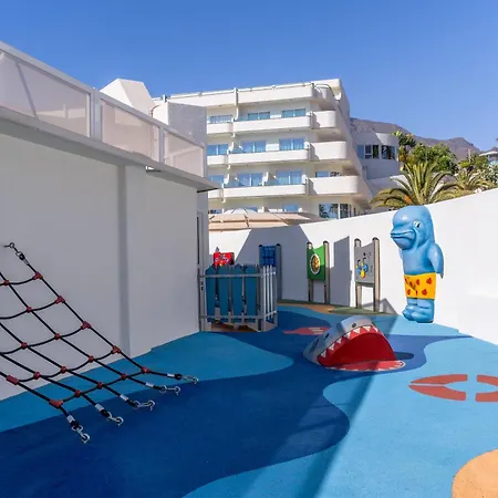 Hovima La Pinta Beachfront Family Hotel 4*