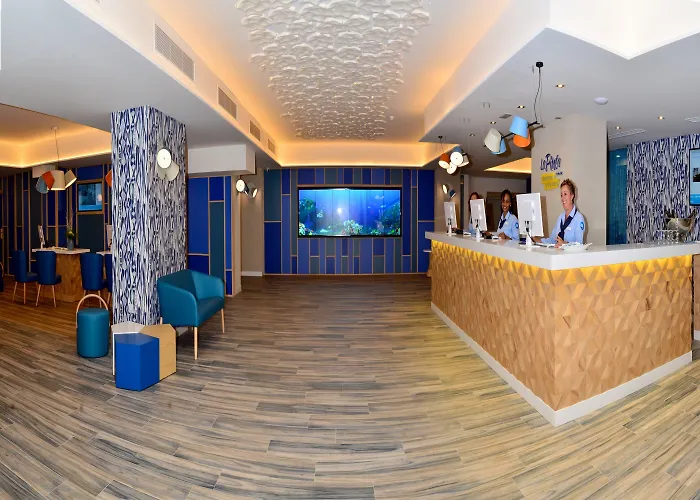 מלון Hovima La Pinta Beachfront Family