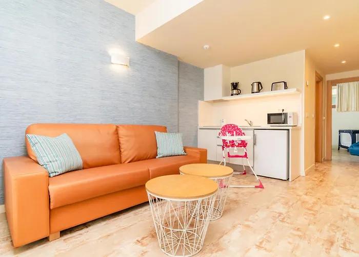 Hovima La Pinta Beachfront Family מלון