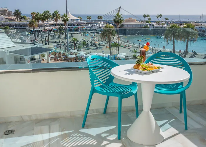 Hovima La Pinta Beachfront Family Szálloda 4*