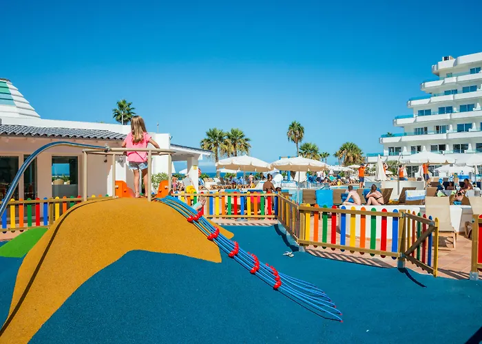 Hovima La Pinta Beachfront Family