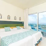 Hotell Hovima La Pinta Beachfront Family