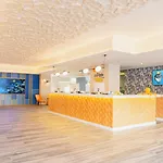 Hovima La Pinta Beachfront Family Hotell 4*