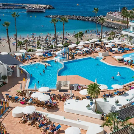ホテル Hovima La Pinta Beachfront Family 4*