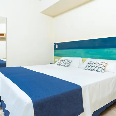 Hovima La Pinta Beachfront Family 4* アデヘ