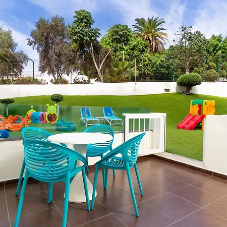 ホテル Hovima La Pinta Beachfront Family 4*