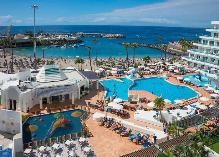 Hotel Hovima La Pinta Beachfront Family 4*