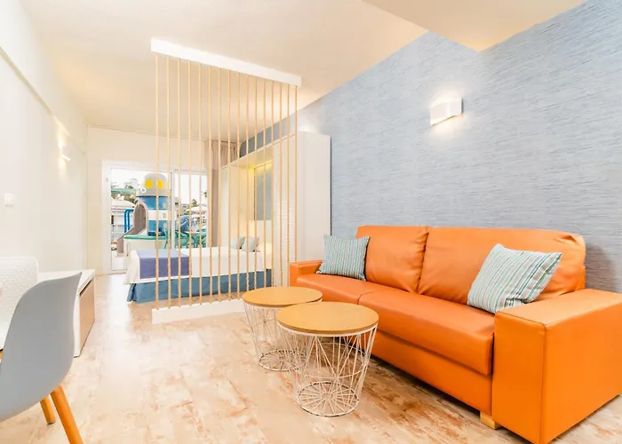 Hovima La Pinta Beachfront Family